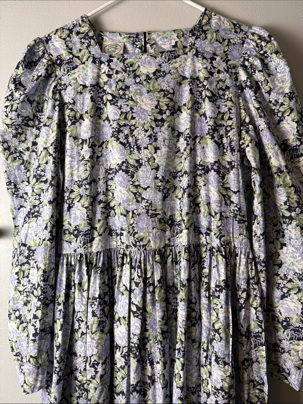 Vintage 80s Laura Ashley Lavender and Green Floral Long-Sleeve Maxi Dress - Picture 3 of 10